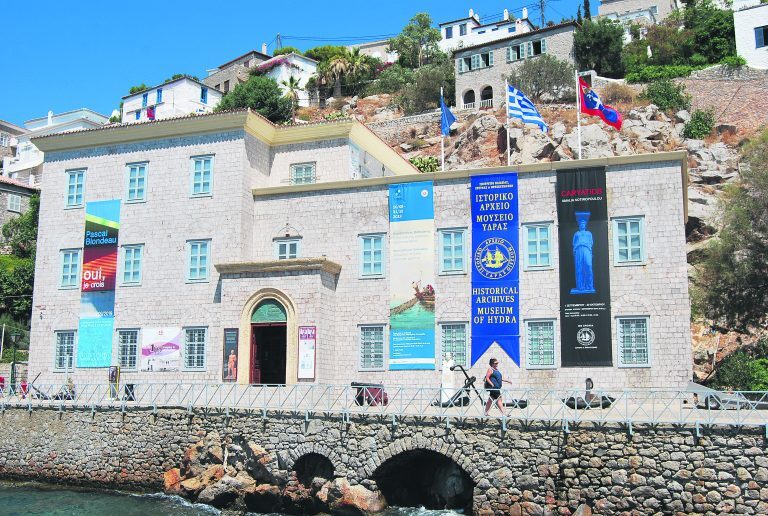 Ιστορίες μνήμης και τέχνης στην Ύδρα