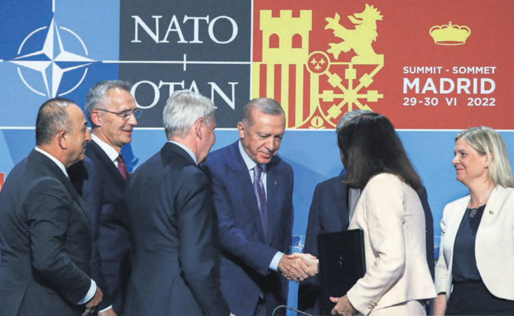 Σύνοδος ΝΑΤΟ: Πώς φτάσαμε στην Τουρκική κωλοτούμπα