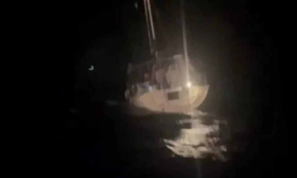 Στην Ηγουμενίτσα οδηγήθηκαν οι 88 μετανάστες του ναυαγίου στους Παξούς – 20 παιδιά ανάμεσά τους