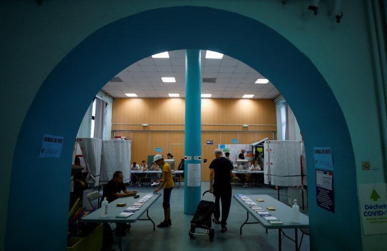 Γαλλία: Στο 53% εκτιμάται ότι θα είναι η αποχή από τις βουλευτικές εκλογές