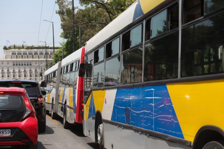 Έφτασαν στην Αθήνα τα πρώτα 140 ηλεκτρικά λεωφορεία