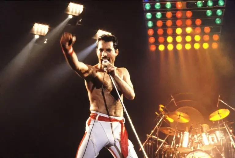Queen: «Το μικρό διαμάντι του Φρέντι» – Παρουσιάζουν το ακυκλοφόρητο τραγούδι με τον αείμνηστο Φρέντι Μέρκιουρι [βίντεο]