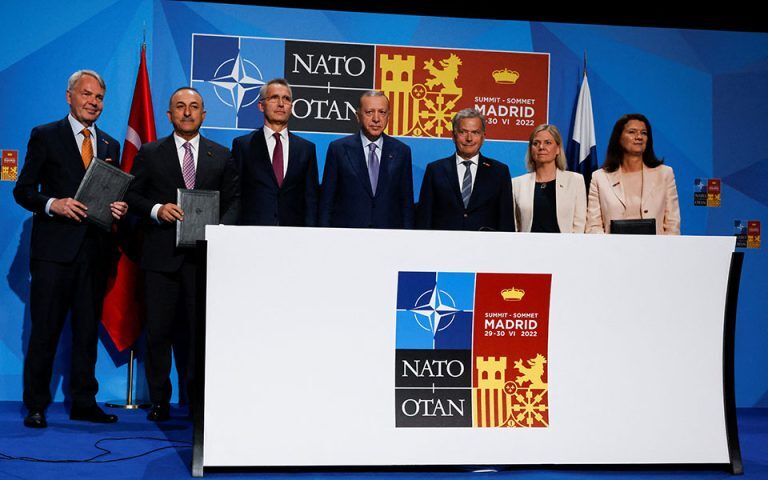 ΝΑΤΟ: H Τουρκία αίρει το βέτο για ένταξη της Φινλανδίας και της Σουηδίας – Ποια ανταλλάγματα πήρε