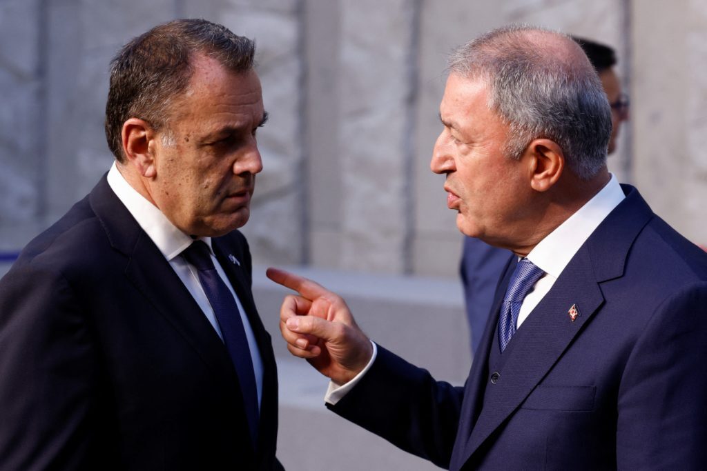 Ακάρ μετά τη συνάντηση με Παναγιωτόπουλο: Ελλάδα και Τουρκία μπορούν να λύσουν ειρηνικά τα προβλήματ