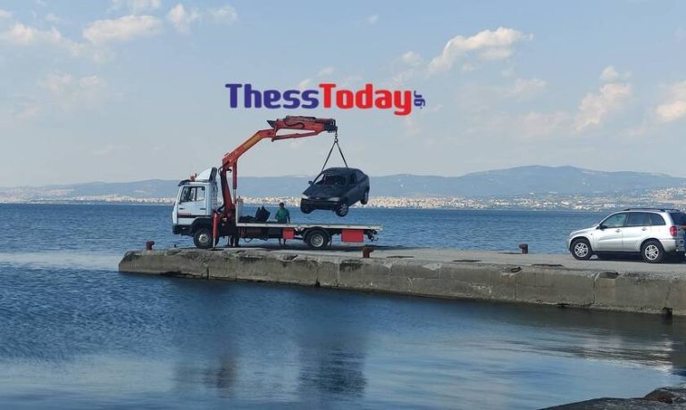 Τραγωδία στη Θεσσαλονίκη: «Έβαλαν χειροπέδες και πάτησαν γκάζι» – Η τραγική ιστορία μητέρας και γιου