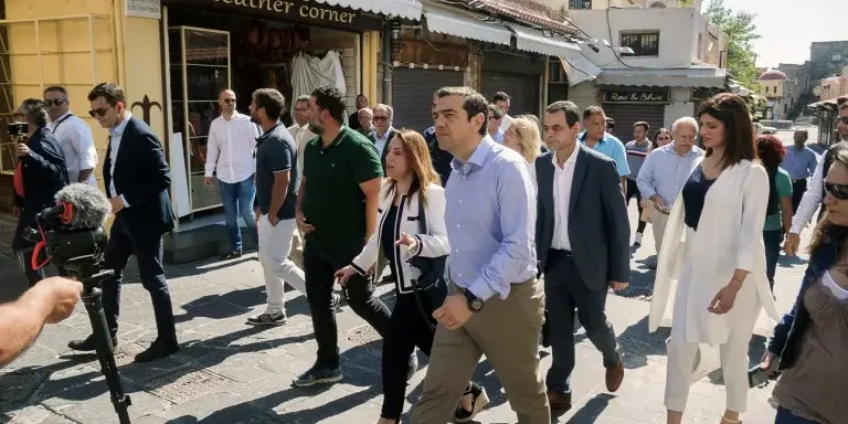 Τσίπρας από Ρόδο: Στήριξη των εργαζομένων στον τουριστικό τομέα