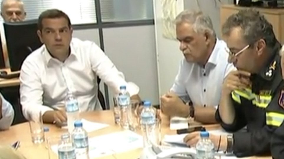 Εκθέτουν το κράτος…