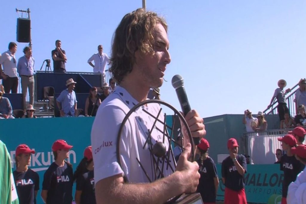 Τσιτσιπάς: Δείτε τον να σηκώνει το τρόπαιο στη Μαγιόρκα – Η νέα δήλωση που θα συζητηθεί [βίντεο]