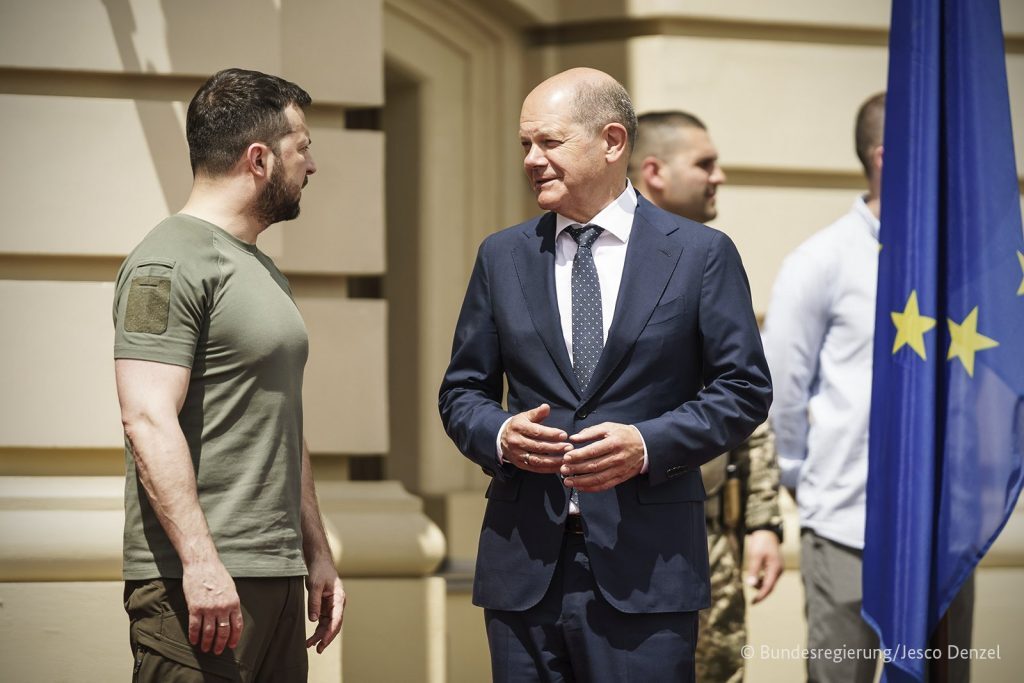 Πόλεμος στην Ουκρανία: Έκτακτη σύγκληση της G7 συμφώνησαν Ζελένσκι και Σολτς