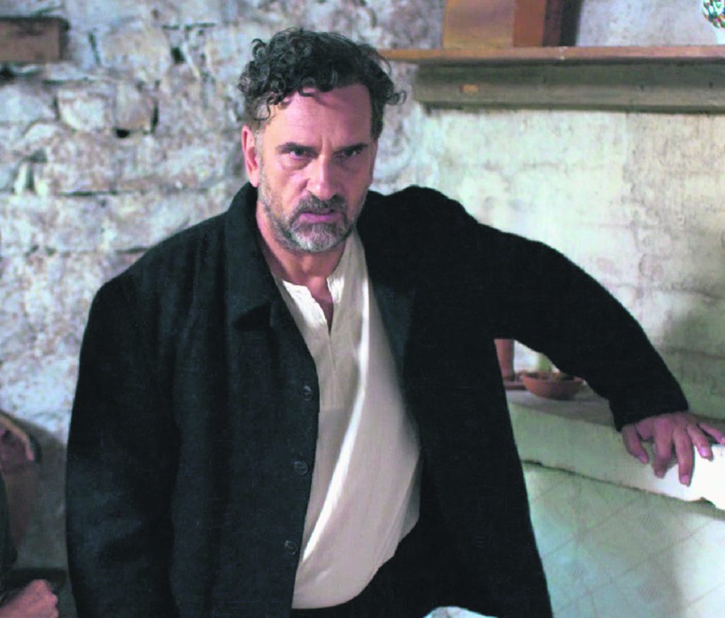 «Το βραχιόλι της φωτιάς»: Σειρά… κόσμημα στην ΕΡΤ