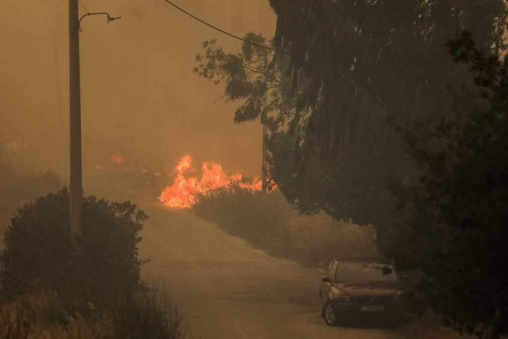 Φωτιά στην Πεντέλη: Η ενημέρωσης της Πυροσβεστικής Υπηρεσίας