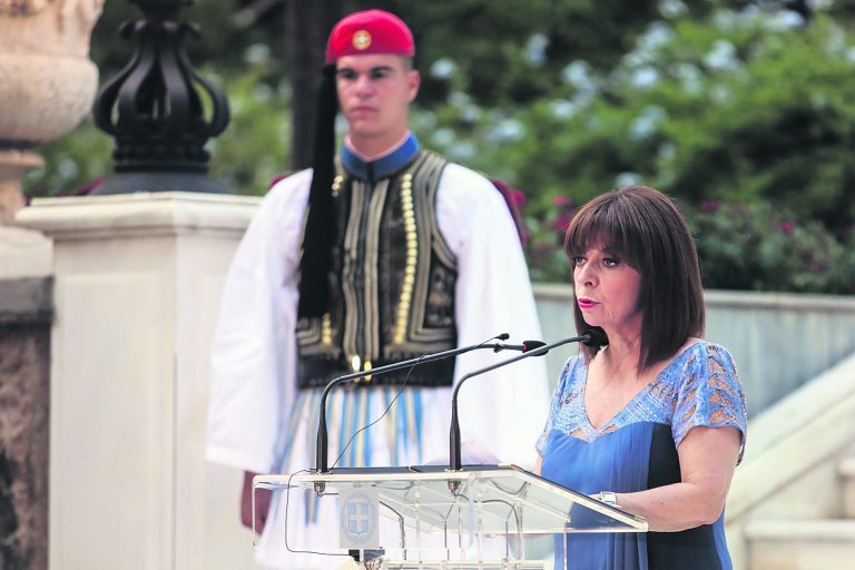 Επίθεση Φίλη στη Σακελλαροπούλου για Λιγνάδη και «τοξοβόλο»