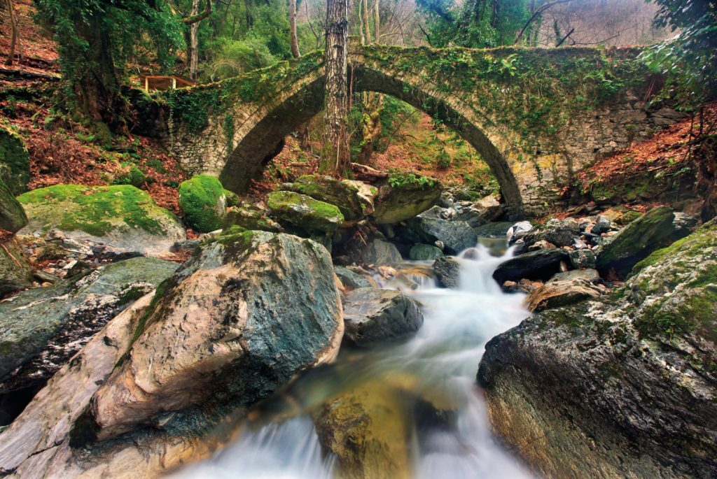 Autumn Escapes στην Ελλάδα: Τα must-visit μέρη για Οκτώβριο–Νοέμβριο