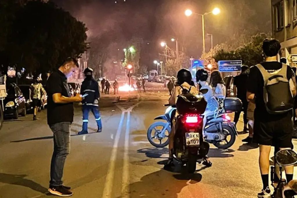 Επεισόδια στην Πανεπιστημιούπολη: Τέσσερις αστυνομικοί τραυματίες