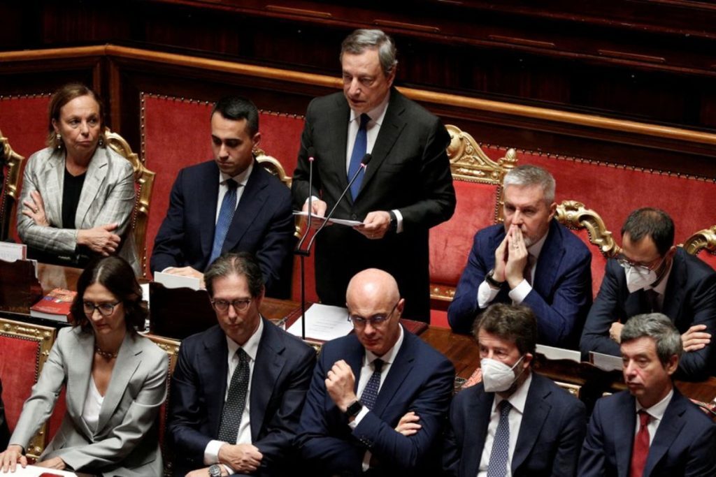 Θρίλερ στην Ιταλία: Πήρε ψήφο εμπιστοσύνης ο Ντράγκι αλλά όλα δείχνουν πρόωρες εκλογές