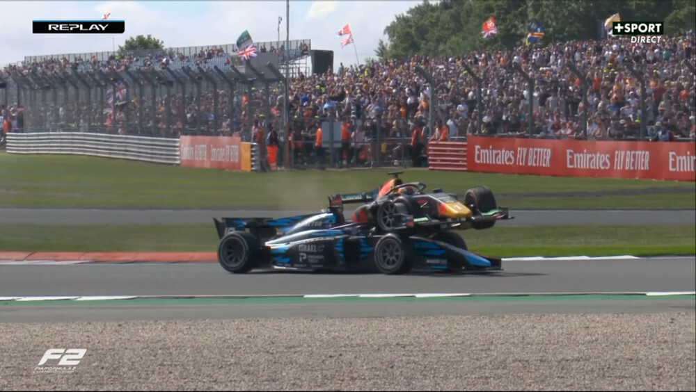 Φόρμουλα Δύο: Τρομακτικό ατύχημα - Το halo έσωσε τη ζωή του οδηγού