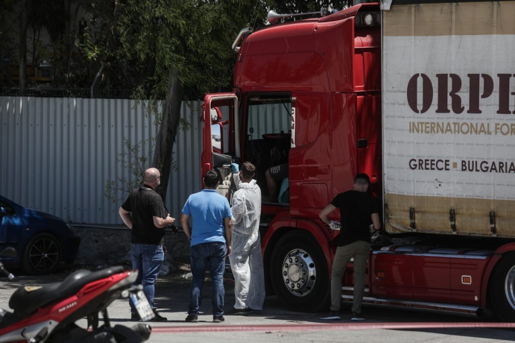 Βέροια: Συνελήφθη οδηγός φορτηγού για μεταφορά μεταναστών
