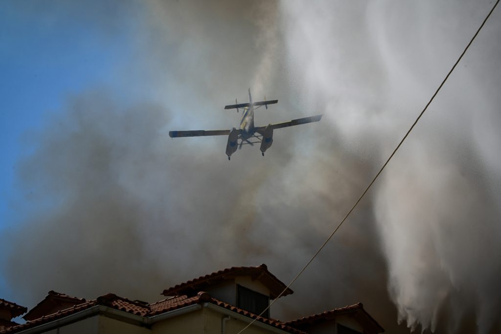 Φωτιά τώρα στα Δερβενοχώρια: Εστάλη μηνυμα 112