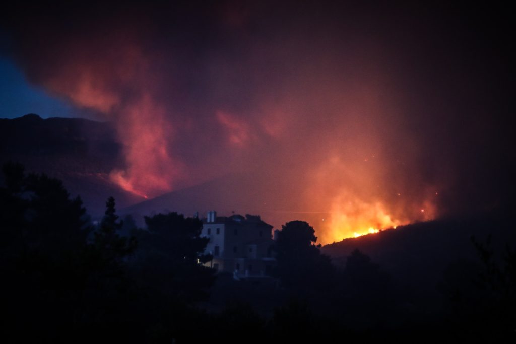 Φωτιά στην Πεντέλη: Σοκάρει ο απολογισμός – Περισσότερα από 20.350 στρέμματα έγιναν στάχτη, ξεκίνησα