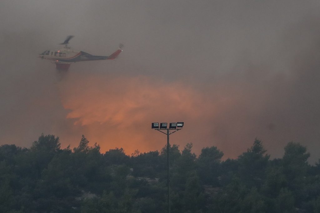 Καιρός: Αγωνία για το επόμενο 24ωρο – Στα 9 μποφόρ θα φτάσουν οι ριπές του ανέμου, η πρόγνωση του Me