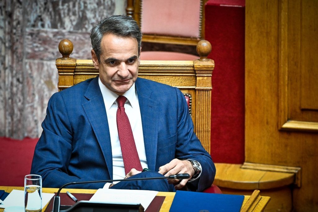 Μητσοτάκης σε Τεντόγλου, Ντρισμπιώτη και Παπακωνσταντίνου: «Οδηγείτε τη χώρα μακριά και ψηλά»