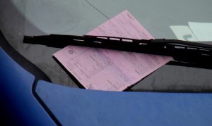 Τρολάρει η Θεσσαλονίκη: Έκοψαν κλήση σε αυτοκίνητο του δήμου