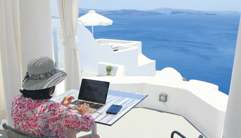 Ψηφιακοί νομάδες στην Ελλάδα: Πού ζουν, πώς δουλεύουν, τι αλλάζει