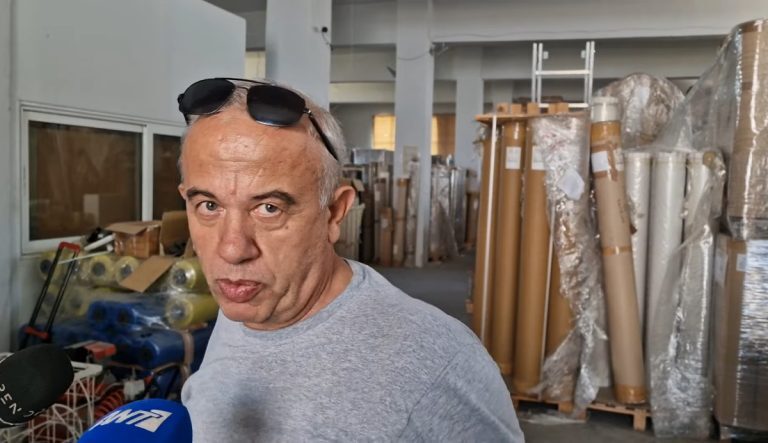 Θεσσαλονίκη: Κρεμάστηκε σε αυτοκίνητο για να σταματήσει τους ληστές – Τον έσερναν για 4 χιλιόμετρα