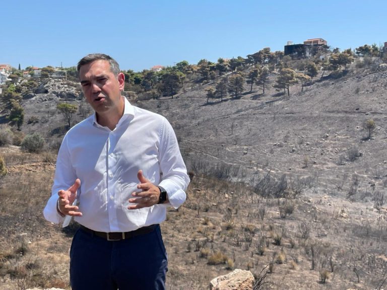 «Θέατρο» από τον Τσίπρα στα καμένα, ανακάλυψε «θριαμβολογίες»
