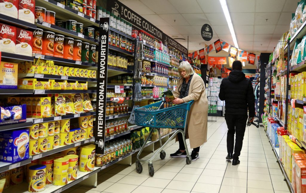 Βρετανία: Εκτίναξη πληθωρισμού στο 9,4%, σε επίπεδα… 1982