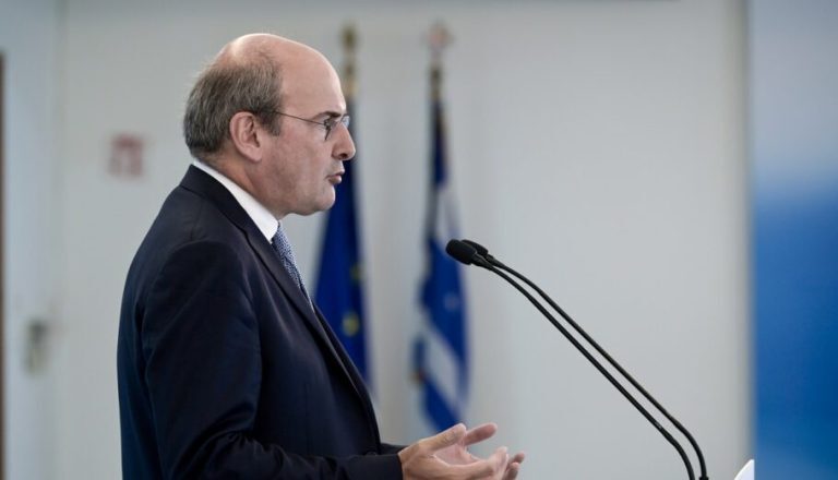 Χατζηδάκης: «Κάνουμε κοινωνική πολιτική στην πράξη – Δεν χαρίζουμε την κοινωνική ευαισθησία στην Αριστερά»
