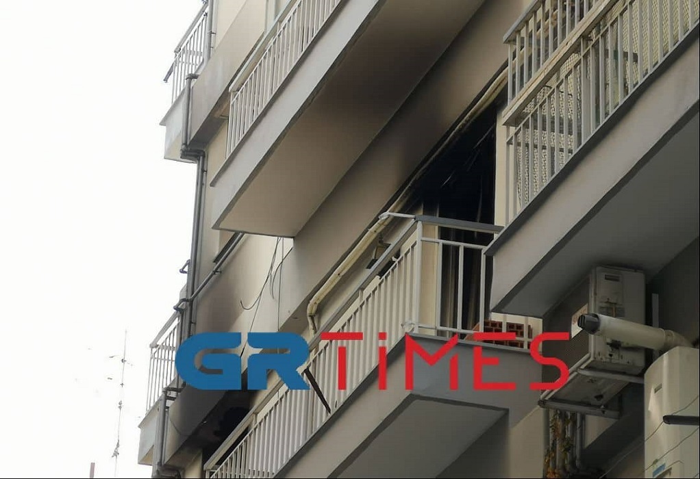 Θεσσαλονίκη: Φωτιά σε διαμέρισμα – Η Πυροσβεστική απομάκρυνε γιαγιά και εγγονό