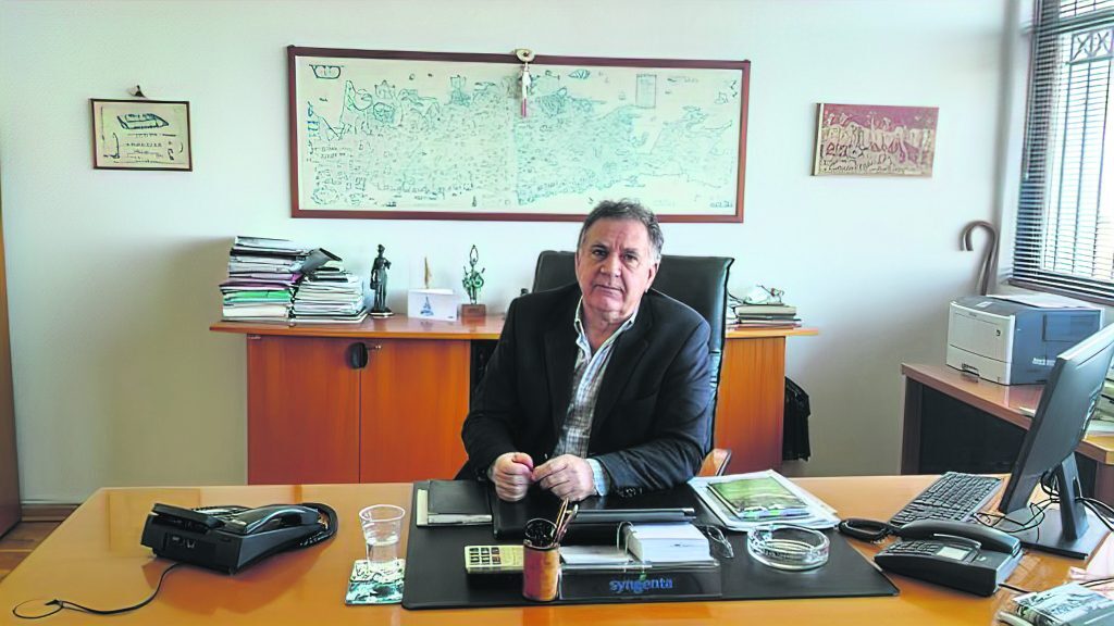 Με ένα τηλεφώνημα «ξάφρισαν» 7.600 ευρώ – Δήμαρχος στην Κρήτη εξιστορεί στον Ε.Τ. πώς την «πάτησε»