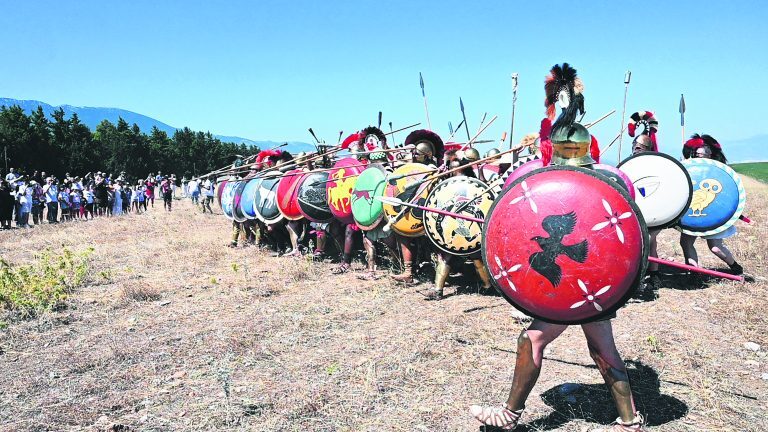 Αναβίωσαν τη Μάχη των Πλαταιών 2.500 χρόνια μετά