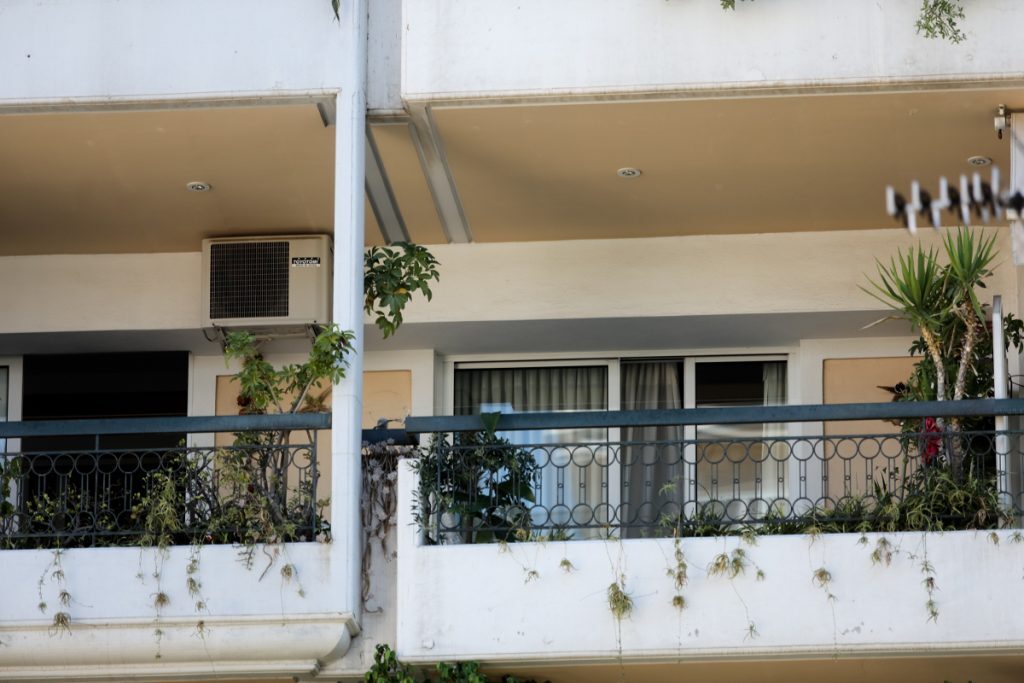 Ανθρωποι μονάχοι