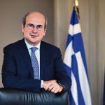 Επιβεβαίωση του ΕΤ και του EleftherosTypos.gr για τη φορολογία ελεύθερων επαγγελματιών: Μείωση στο μισό για το τέλος επιτηδεύματος