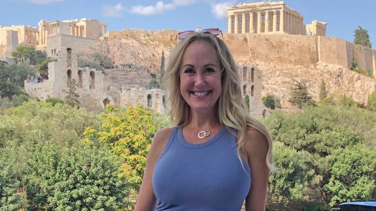 Στην Αθήνα η διάσημη πορνοστάρ Brandi Love: Γιατί ευχαριστεί τα… σώματα ασφαλείας