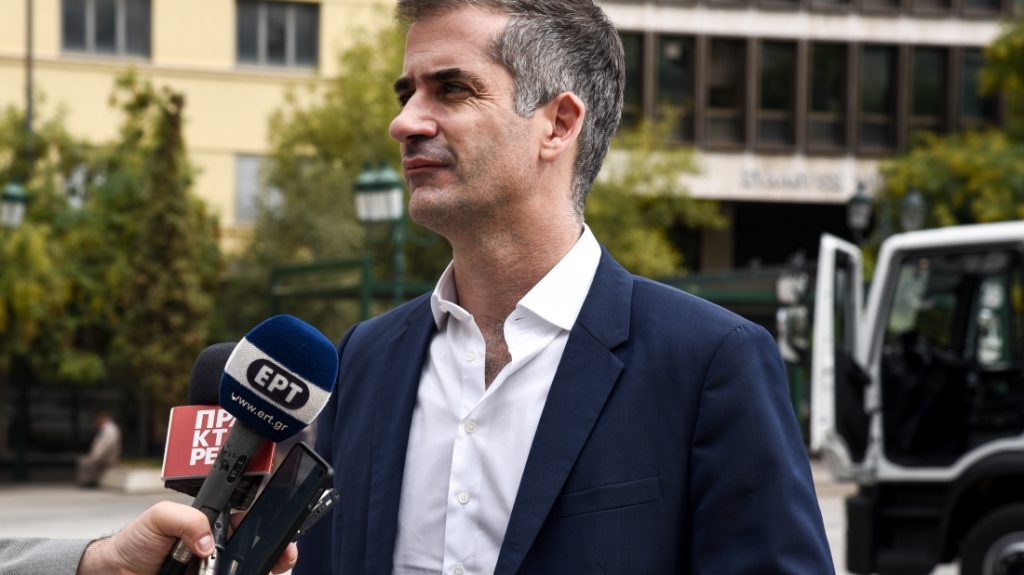 Μπακογιάννης: Οι μάσκες έχουν πέσει – Το απέδειξε σήμερα η αποχώρηση της αντιπολίτευσης