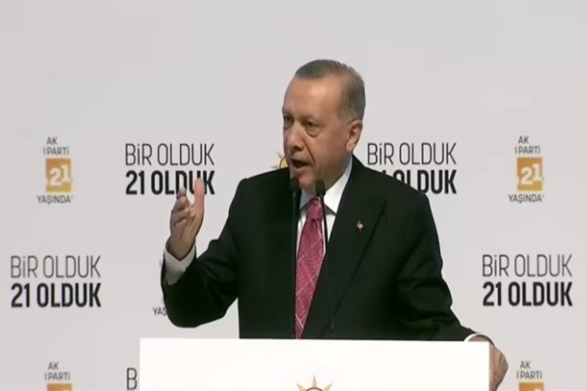 Τουρκία: Ο Ερντογάν σκέφτεται το τέλος του – «Αδέρφια μας περιμένει ένας τάφος δύο κυβικών μέτρων»