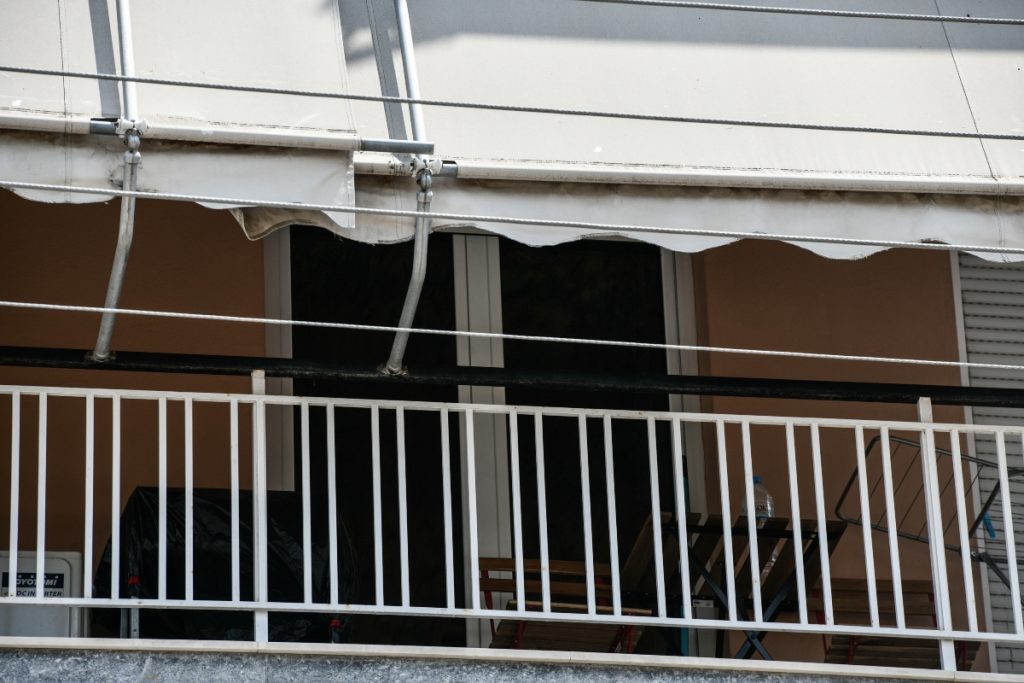 Γυναικοκτονία στο Περιστέρι: Ασφυκτικός ο θάνατος της 17χρονης – Συχνό φαινόμενο οι καυγάδες ανάμεσα