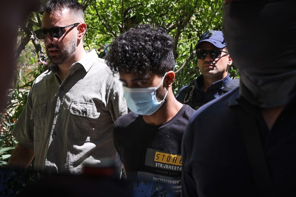 Γυναικοκτονία στο Περιστέρι: Έφτασε στον ανακριτή ο Πακιστανός – Αμετανόητος και κυνικός ο 22χρονος 