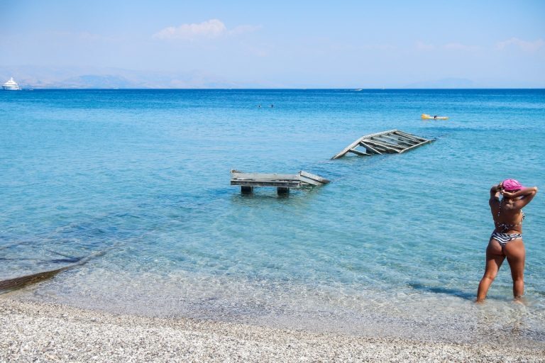 Καιρός – Δεκαπενταύγουστος: Νέο «κύμα έντονης ζέστης» – Ο Σάκης Αρναούτογλου προειδοποιεί