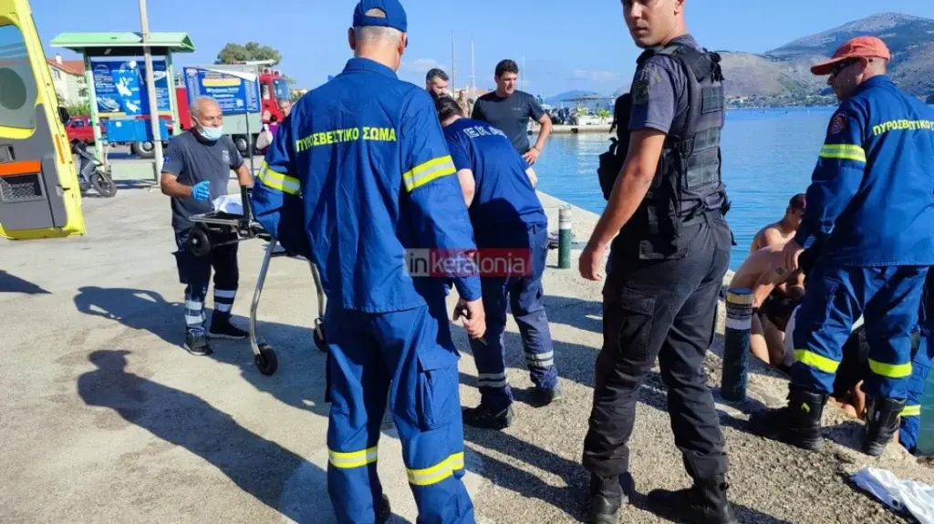Κεφαλονιά-Αργοστόλι: Ανασύρθηκε νεκρός 37χρονος οδηγός που έπεσε με το αυτοκίνητο στο λιμάνι