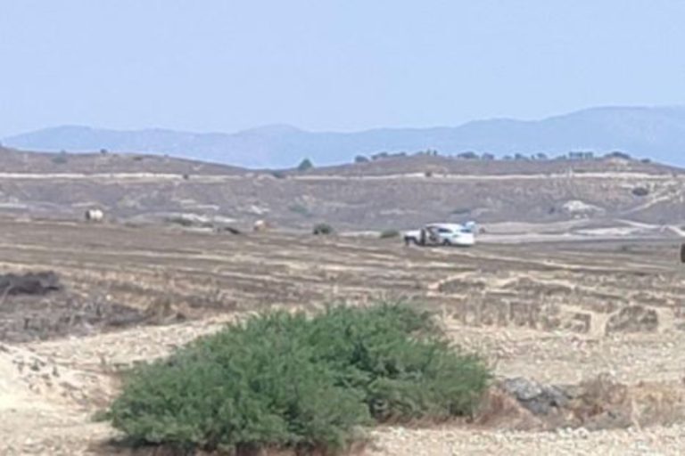 Κύπρος: Τούρκοι στρατιώτες σήκωσαν όπλο και πέταξαν πέτρες σε βοσκό – Η στιγμή της επίθεσης [βίντεο]