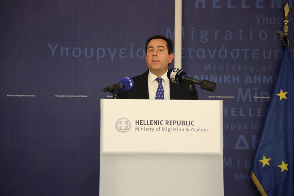Μηταράκης από Έβρο: Με την απειλή χρήσης βίας η Τουρκία έσπρωξε τους 38 μετανάστες στην Ελλάδα [βίντεο]