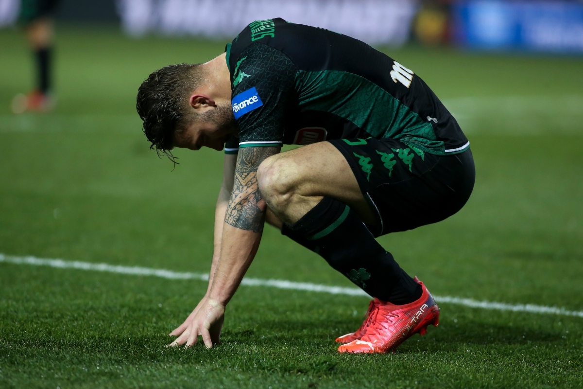 Παναθηναϊκός: Πλήγμα με Σένκεφελντ – Έμεινε εκτός αποστολής, δηλώθηκε ο Σπόραρ