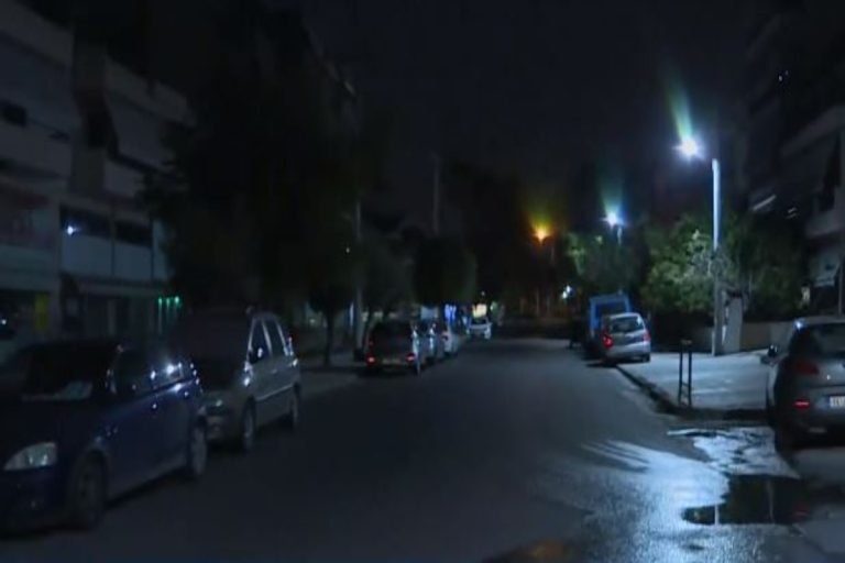 Επιχείρηση «σκοτεινές γειτονιές»: Ξεκίνησε η συσκότιση σε συνοικίες στην Αθήνα [βίντεο]