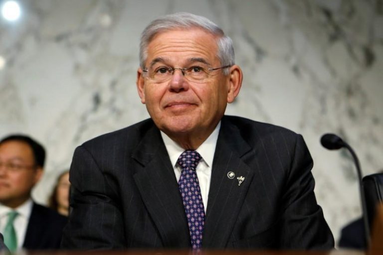 «Αστραψε και βρόντηξε» ο Μενέντεζ για τους S-400