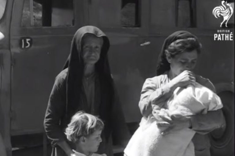Η Αγία Τηλλυρία μετά τους βομβαρδισμούς με τουρκικές ναπάλμ – Δείτε το ιστορικό βίντεο