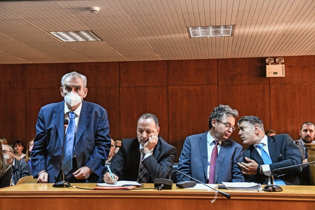 Ειδικό Δικαστήριο: Διαφωνία μεταξύ  Παπαγγελόπουλου και Τουλουπάκη για τη σειρά των μαρτύρων
